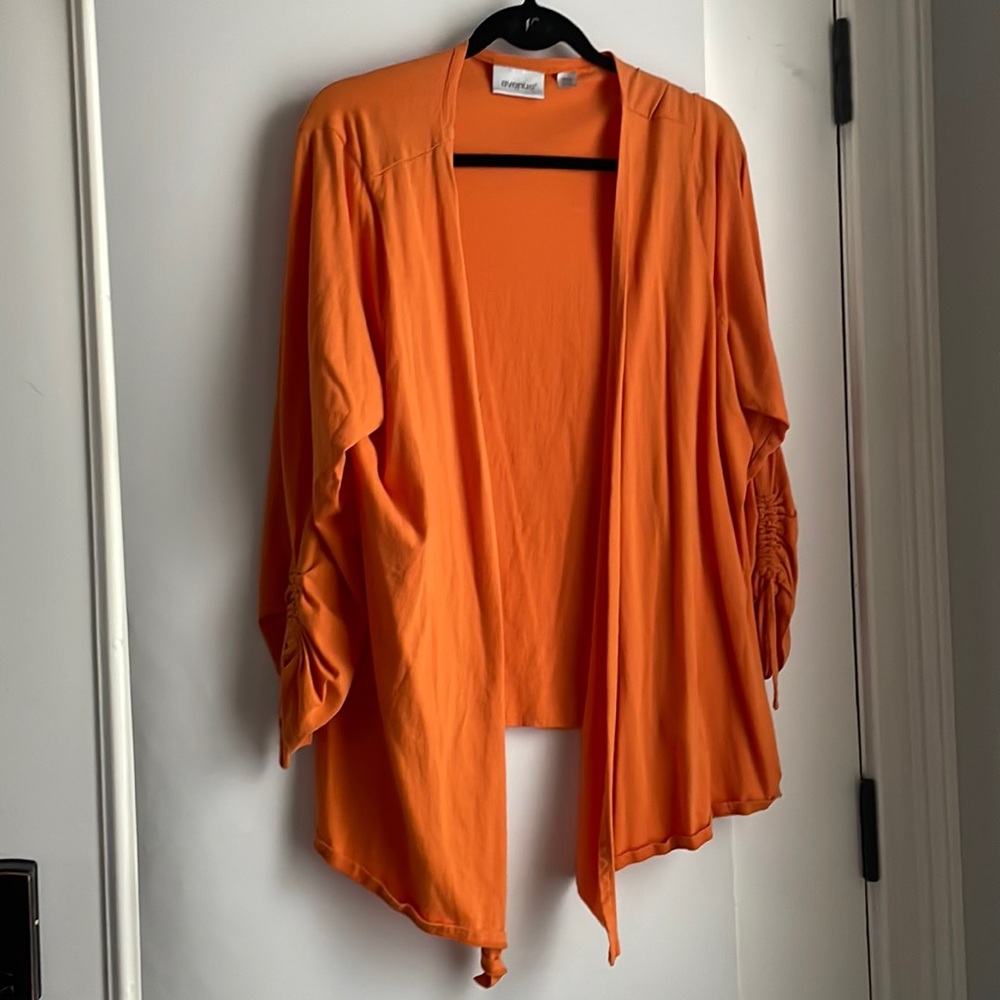 Avenue 22/24 Pima cotton cardigan open front. T6